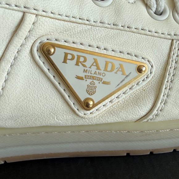 Prada downtown women’s leather sneaker. With box. Size 38.5 fits like a size 8. - Picture 4 of 12